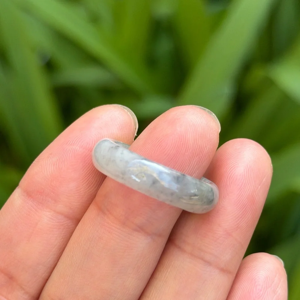 Size 9 gray jade band ring 0783‎